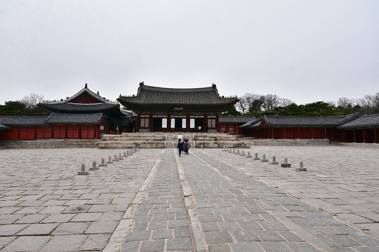 Stone courtyard and Myeongjeongjeon Hall at Changgyeonggung Palace