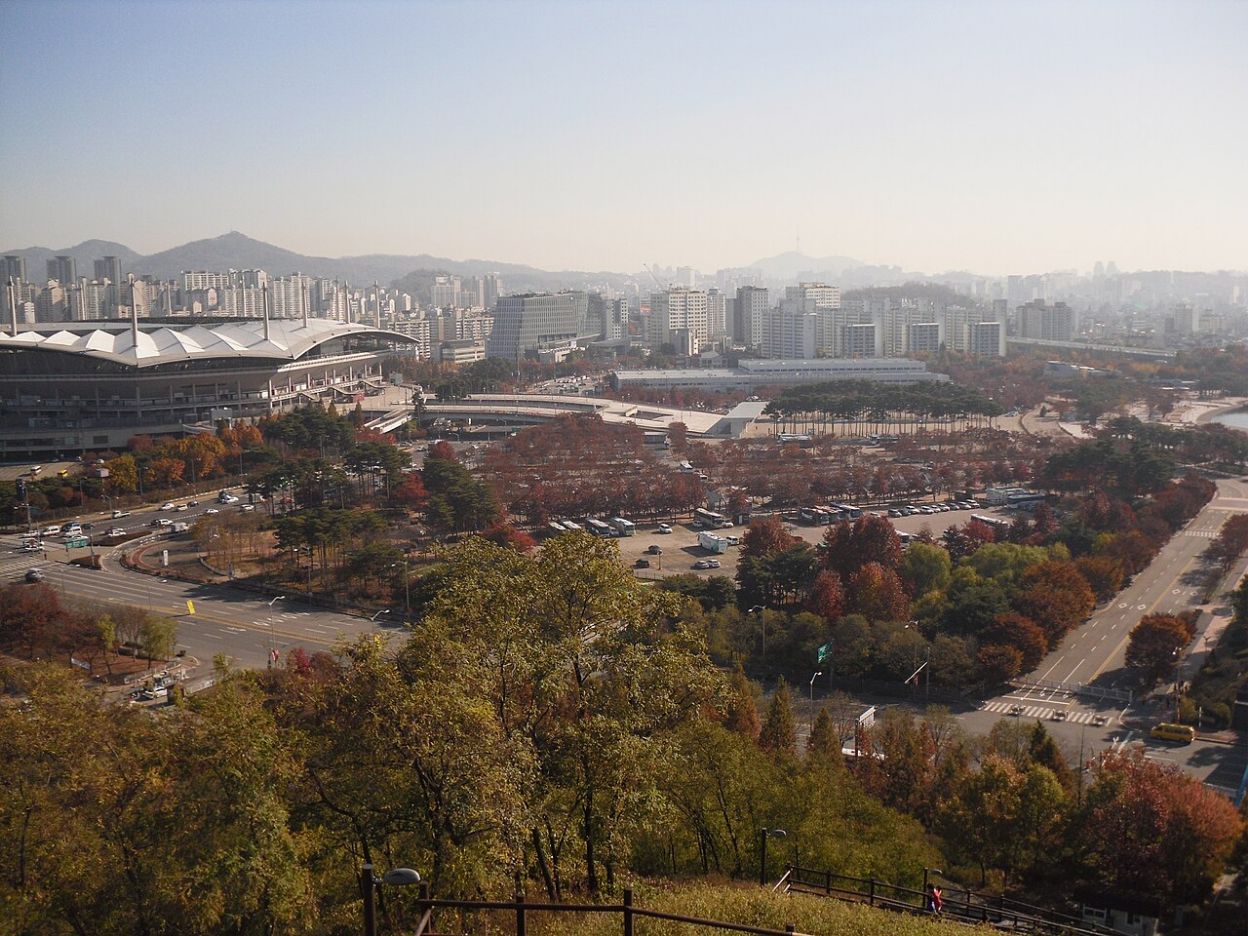 Wide view across World Cup Park in Seoul