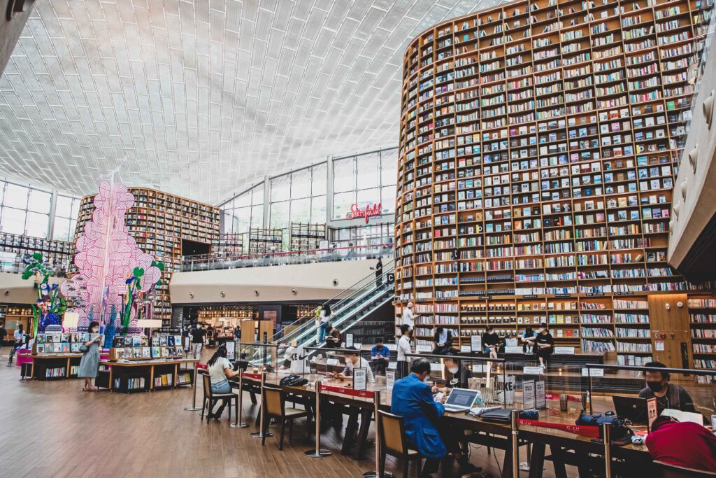 Starfield Library at COEX, a dry stop on a rainy day in Seoul with kids Mall, Gangnam, Seoul